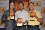 Vidhu Vinod Chopra launch Our Moon have blood Clots book in Bandra, Mumbai on 4th Feb 2013 (24).JPG